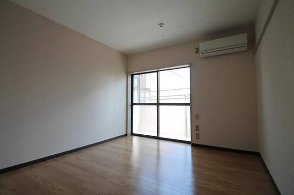 ハイネス宮腰の物件内観写真